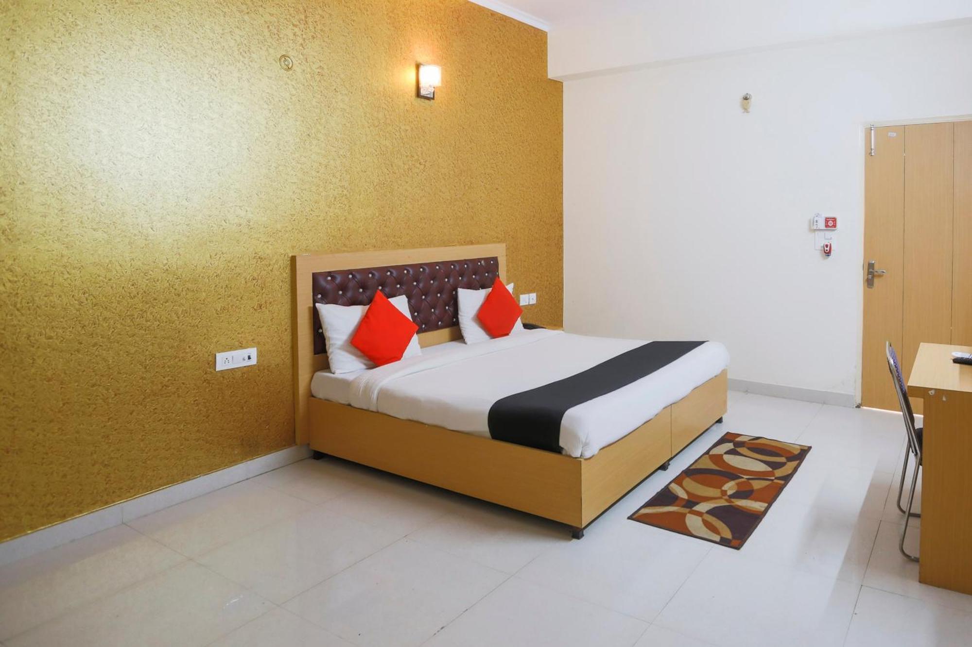 Hotel Capital O 46636 Diamond Imperial Noida Esterno foto