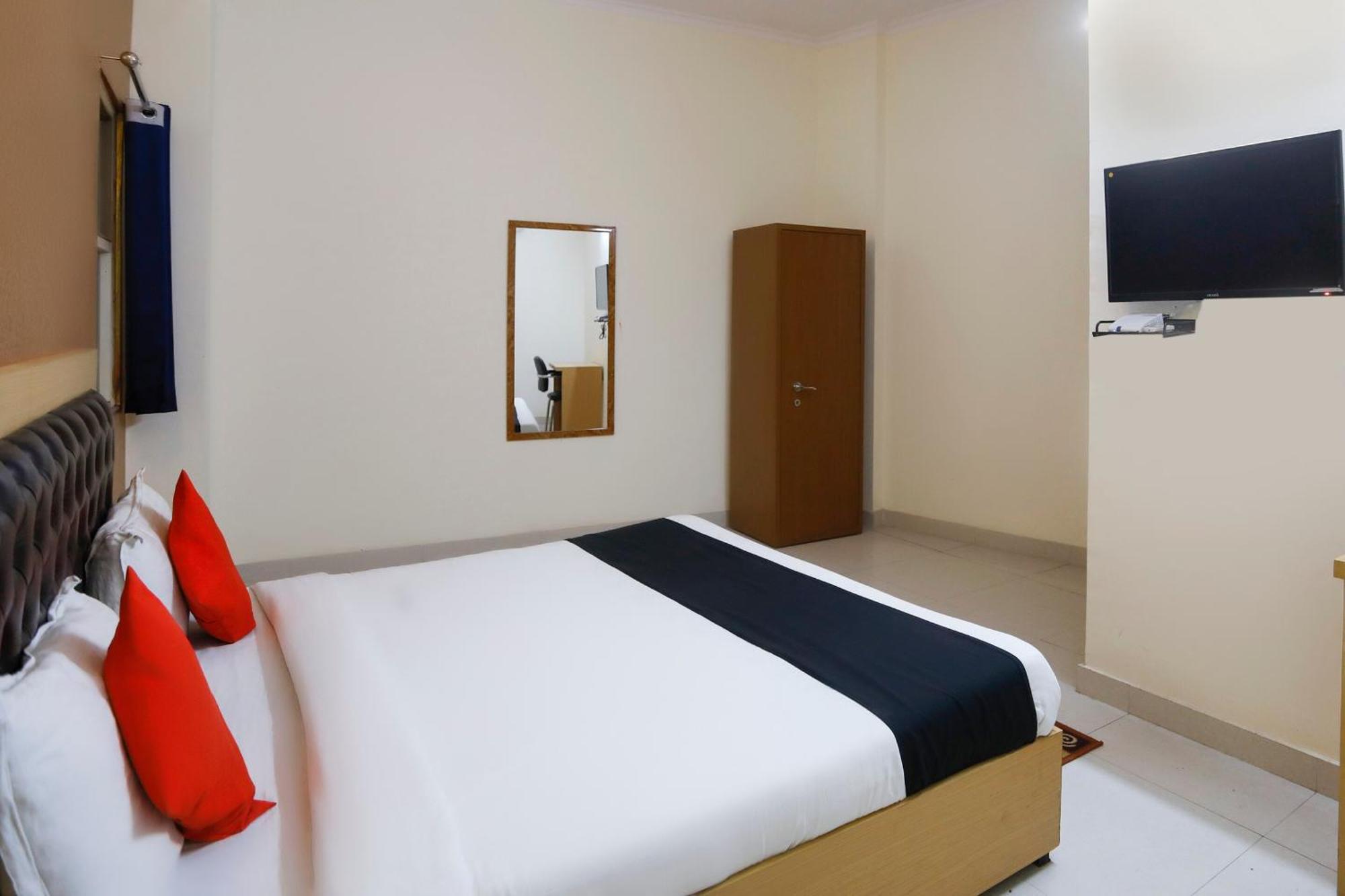 Hotel Capital O 46636 Diamond Imperial Noida Esterno foto