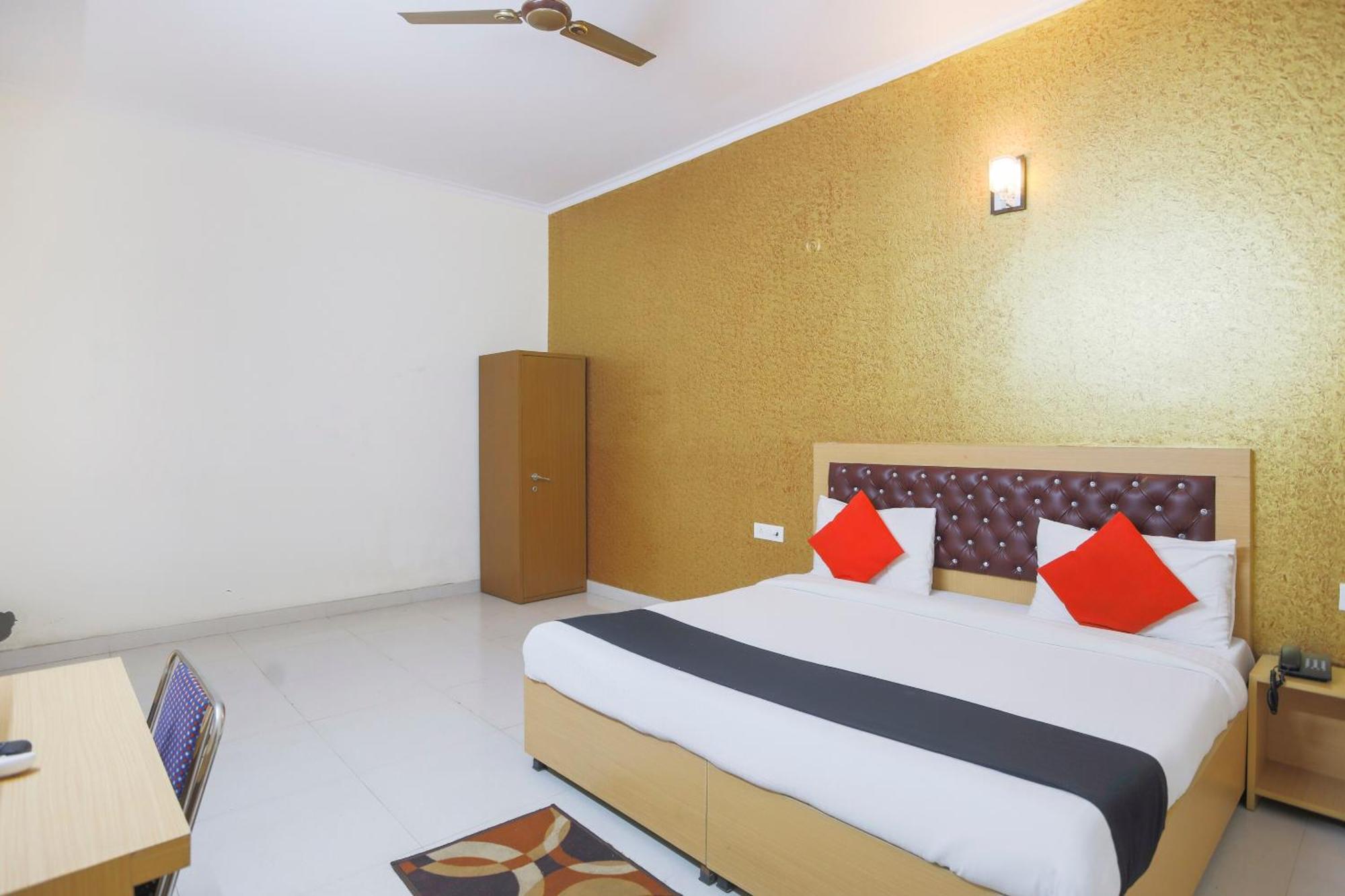 Hotel Capital O 46636 Diamond Imperial Noida Esterno foto